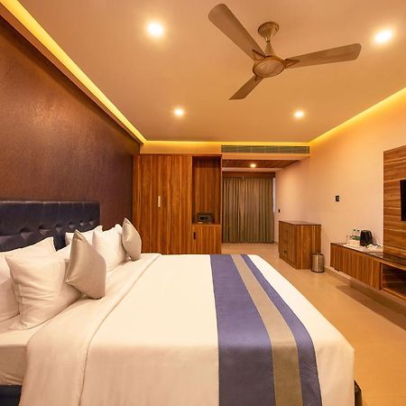 Hometown Galleria Manipal Ngoại thất bức ảnh