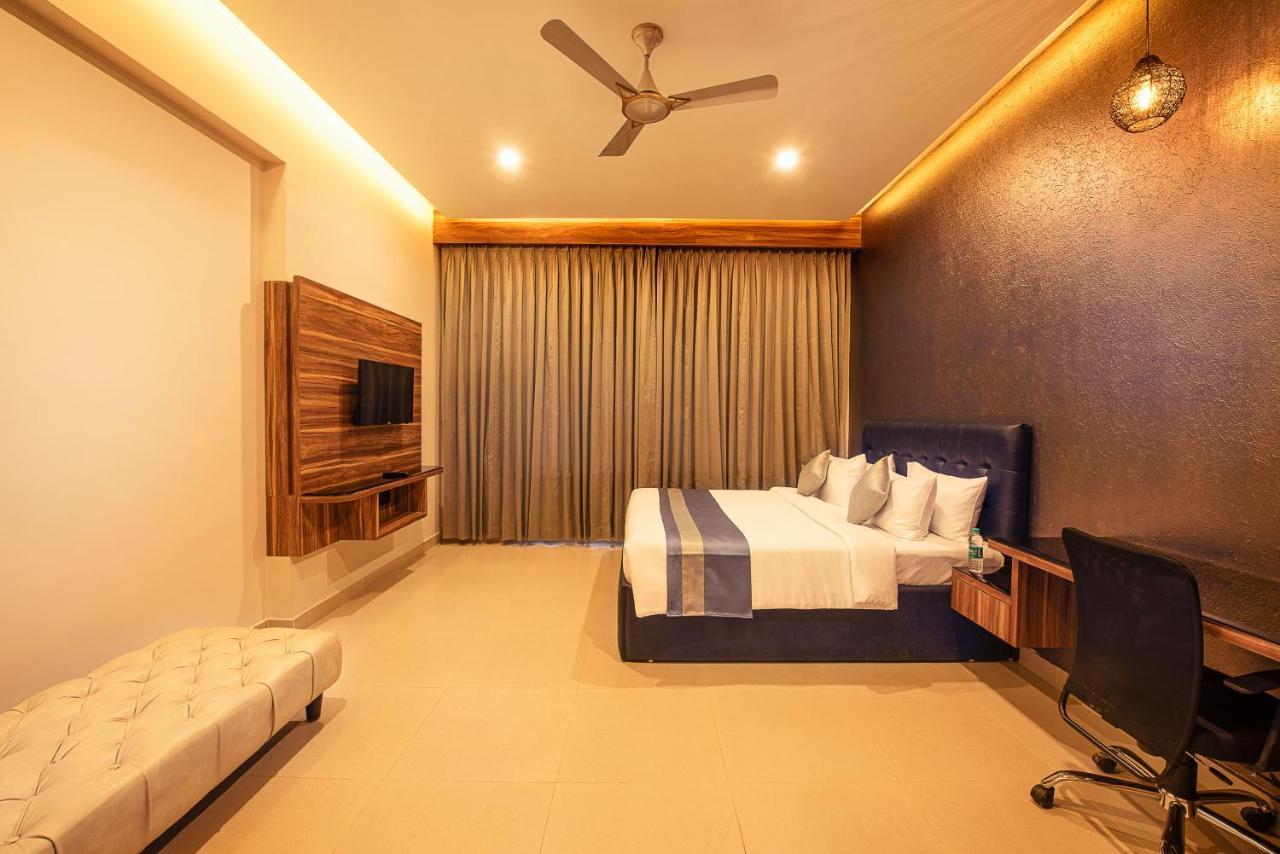 Hometown Galleria Manipal Ngoại thất bức ảnh