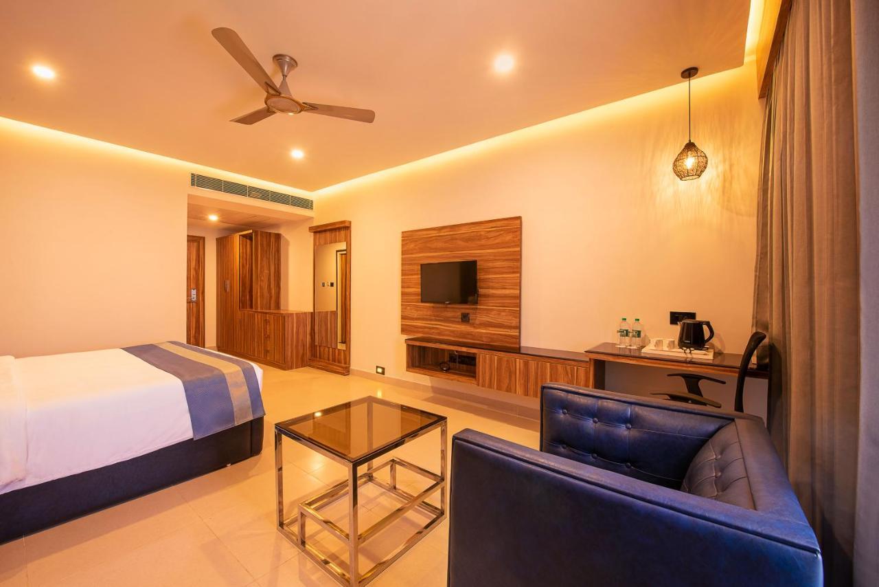 Hometown Galleria Manipal Ngoại thất bức ảnh