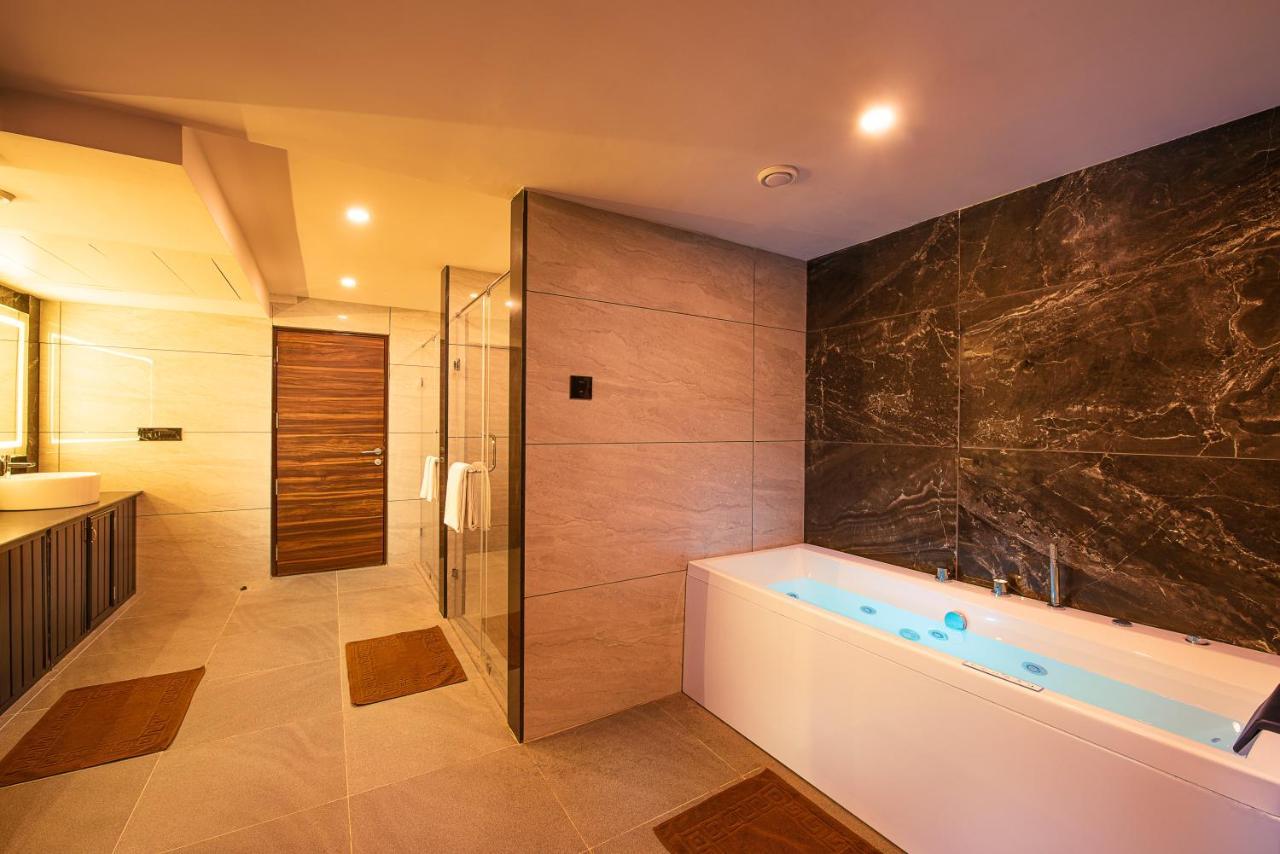 Hometown Galleria Manipal Ngoại thất bức ảnh